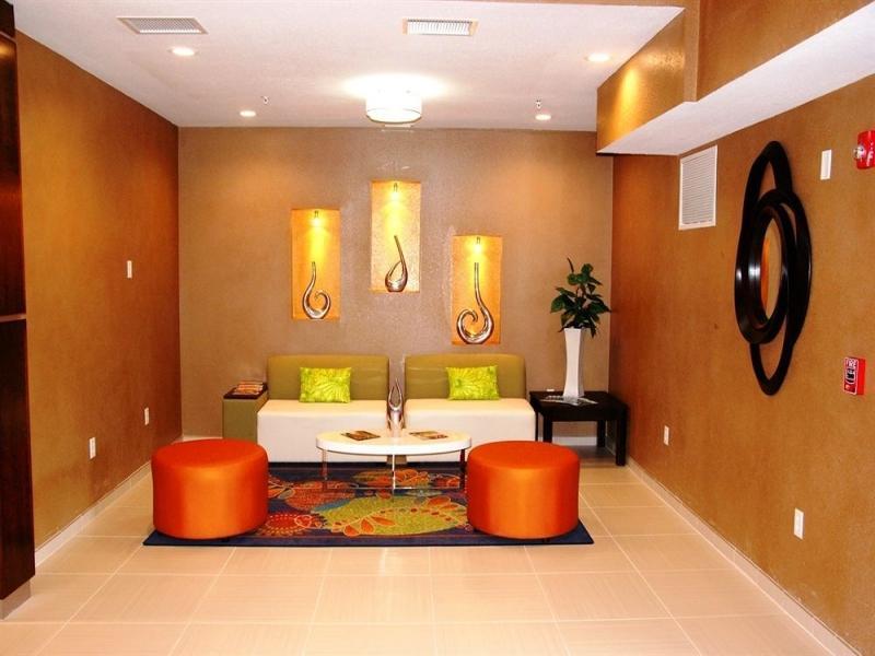 Woodson Terrace Holiday Inn Express & Suites St Louis Airport By Ihg מראה חיצוני תמונה