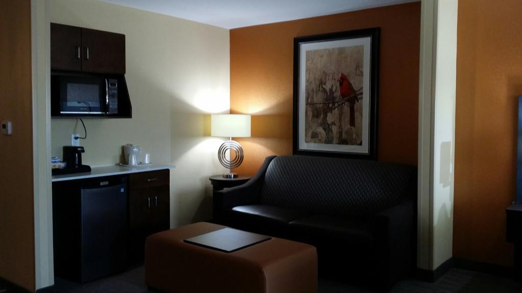 Woodson Terrace Holiday Inn Express & Suites St Louis Airport By Ihg חדר תמונה